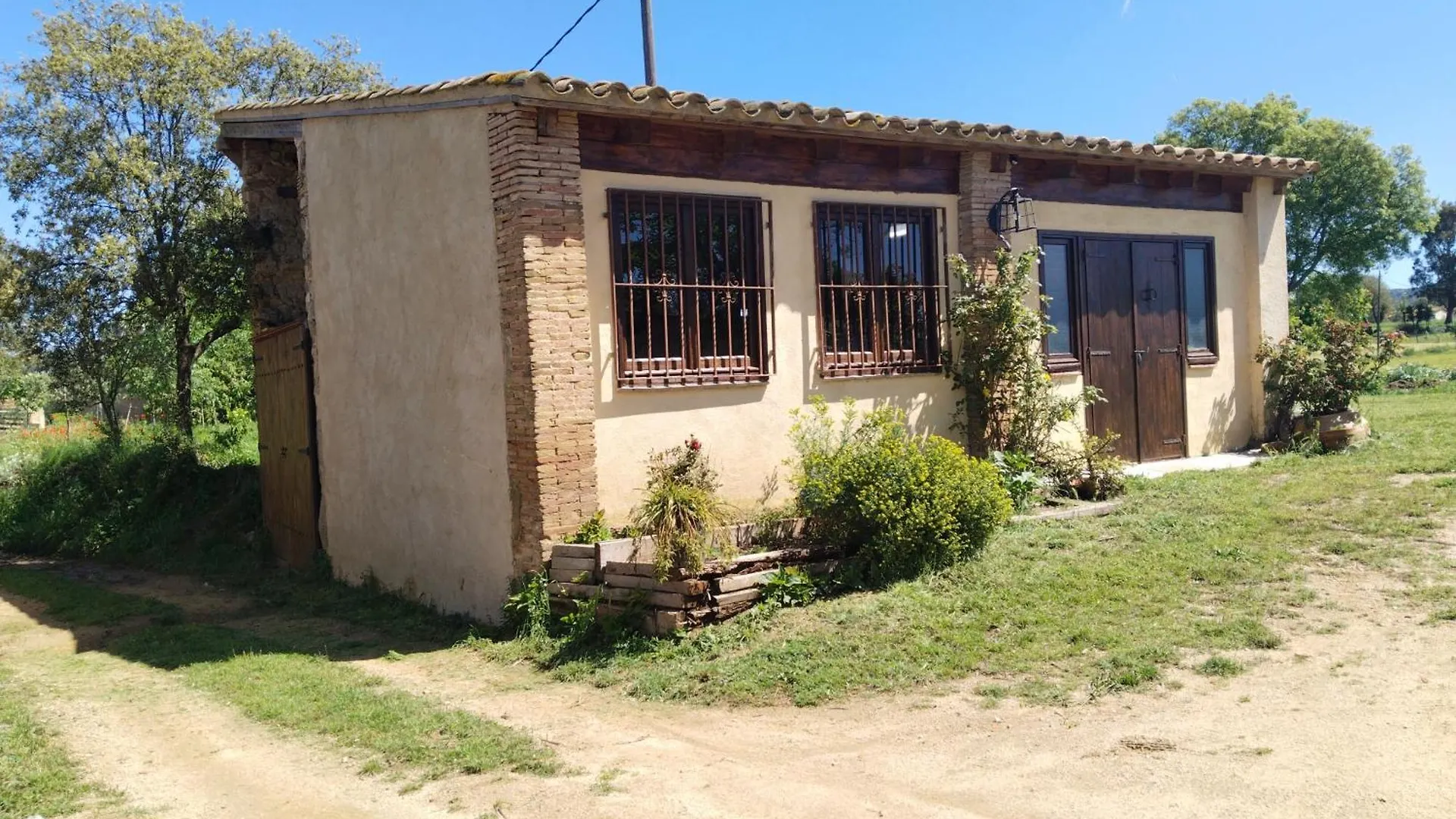 Can Camos - Masia Rural Llagostera Nyaraló